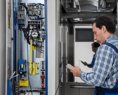 Realização de vistorias técnicas para elevadores manutenção com uma empresa especializada