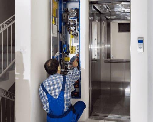Importância das manutenções preventivas em elevadores